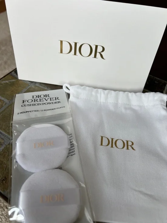 Dior Forever Cushion Powder Puffs New with Dior Pouch - Picture 1 of 5